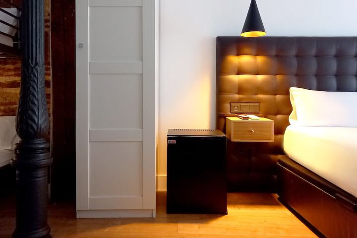 Room 3 of 39