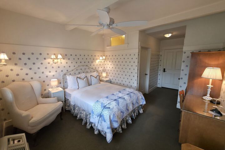 Room 60 of 139