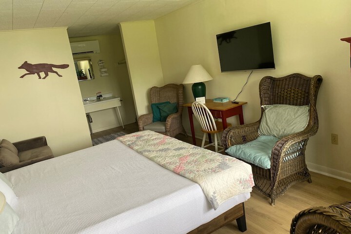 Room 38 of 205
