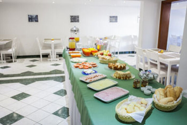 Wedding/Banquet 8 of 13