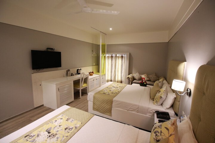 Room 8 of 51