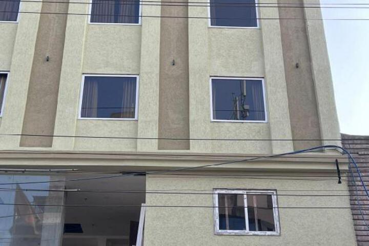 Hotel Frontier Prime