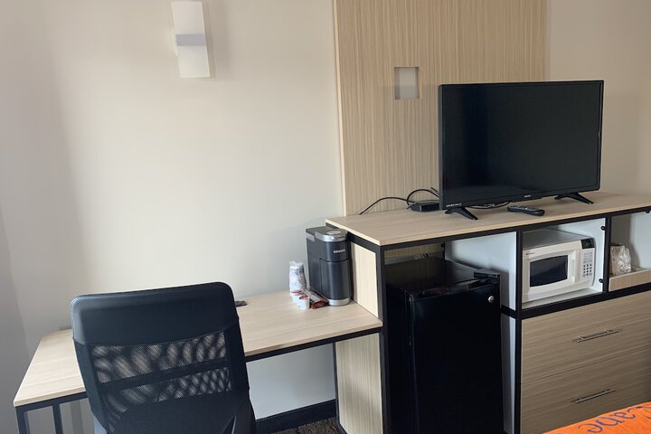 Room 5 of 54