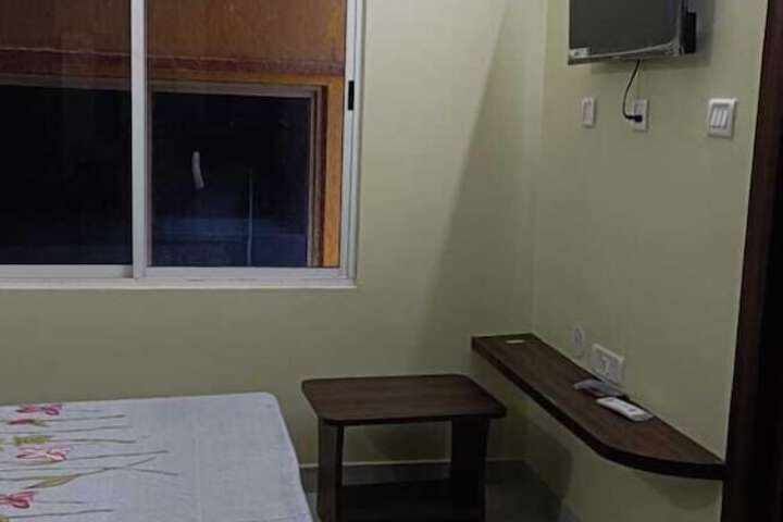 Room 16 of 26