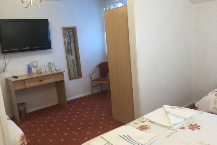 Room 58 of 170