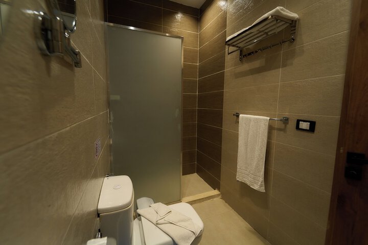 Room 125 of 174