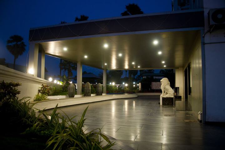 Hotel 66 of 71