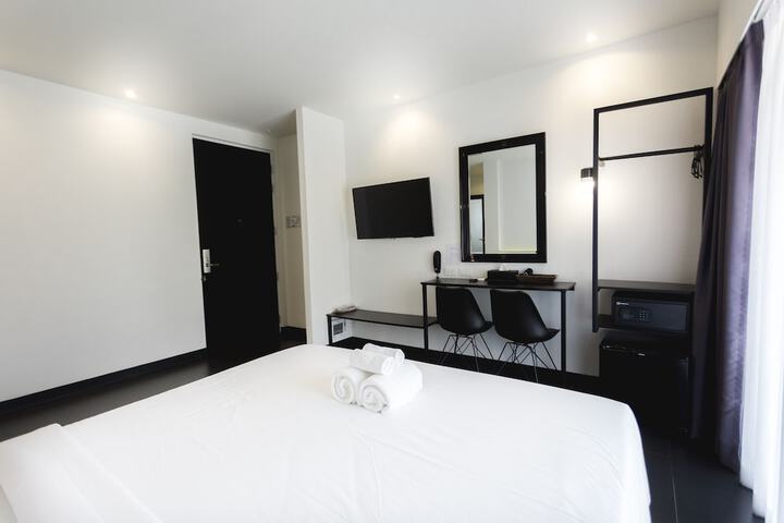 Room 13 of 74