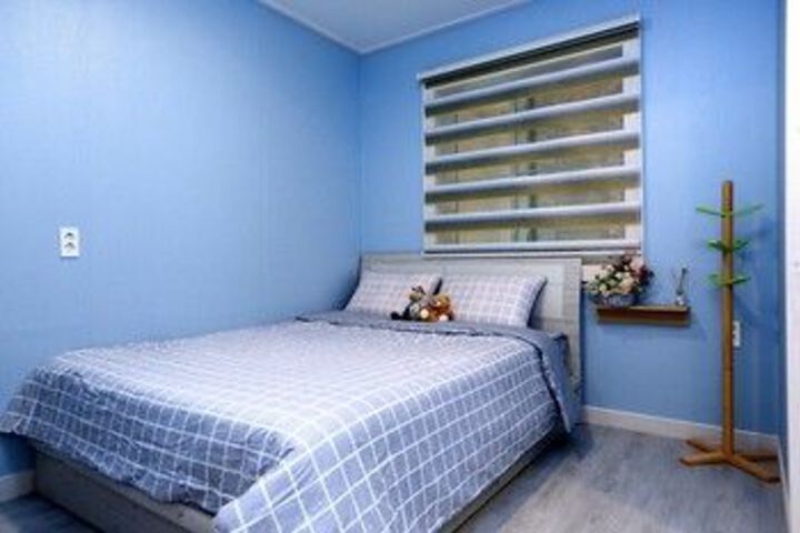 Room 7 of 17
