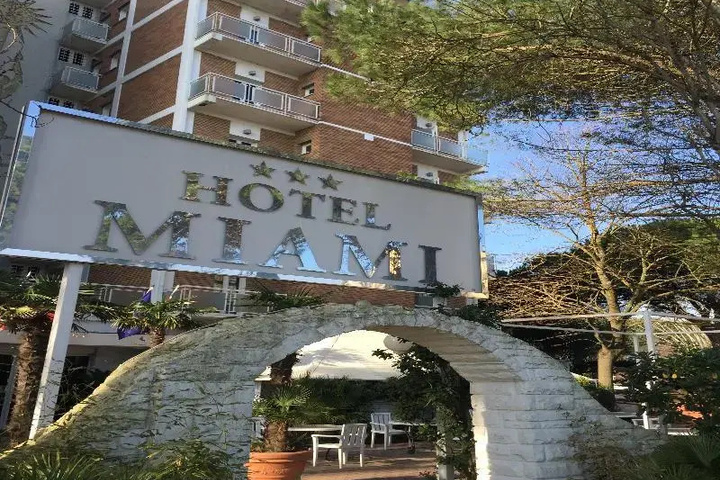 Miami Hotel