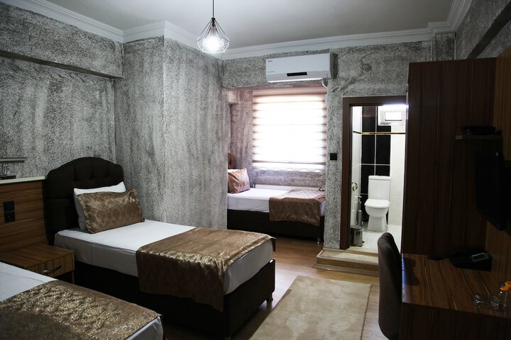 Room 14 of 43