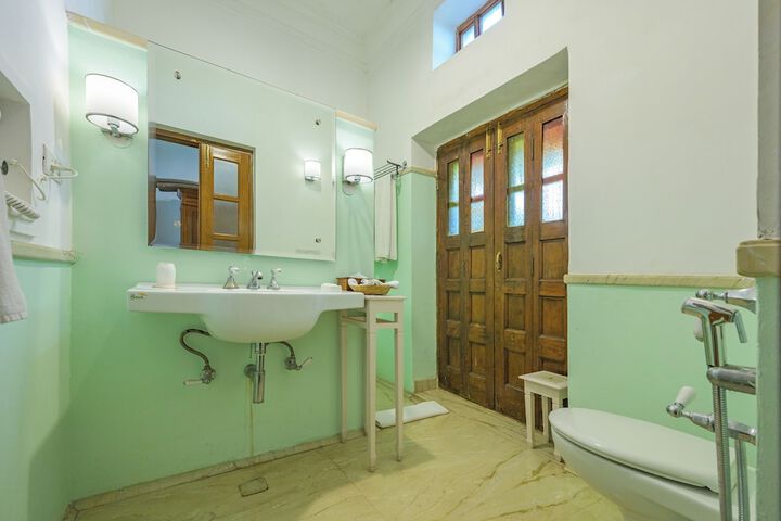 Bath Interior