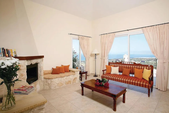 Nice Home in Neo Chorio With 2 Bedrooms Outdoor Swimming Pool and Swimming Pool