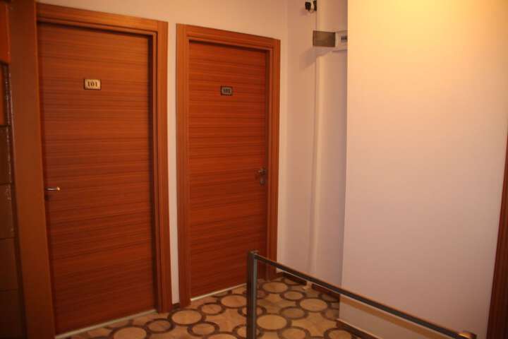 Ballroom/Hall 40 of 50
