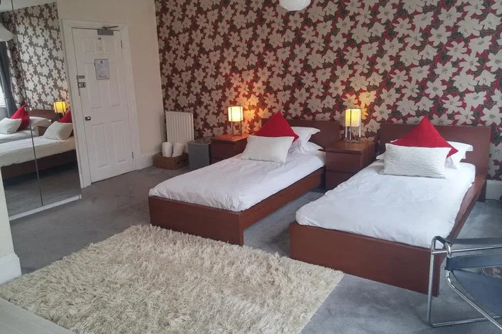 Room 2 of 12