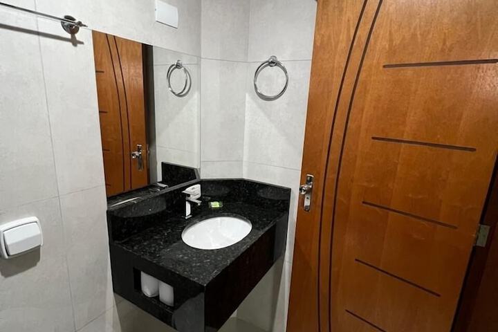 Room 53 of 154