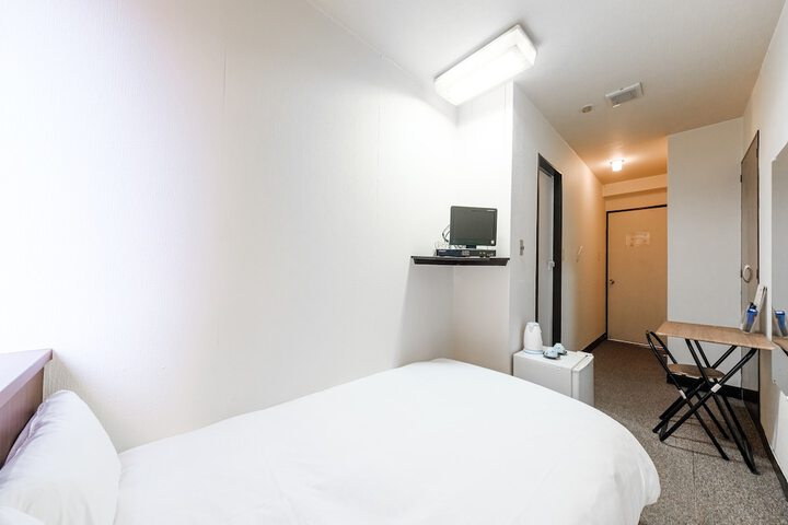 Room 30 of 87
