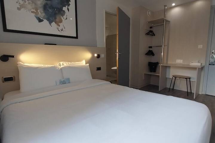 Room 55 of 75