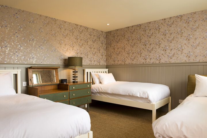 Room 10 of 75