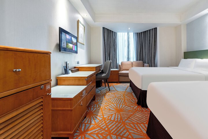 Room 47 of 103