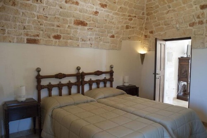 Room 20 of 49