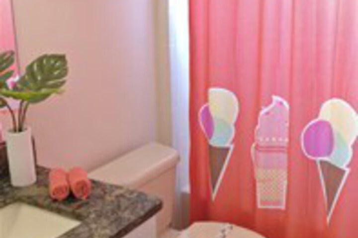 Room 3 of 35