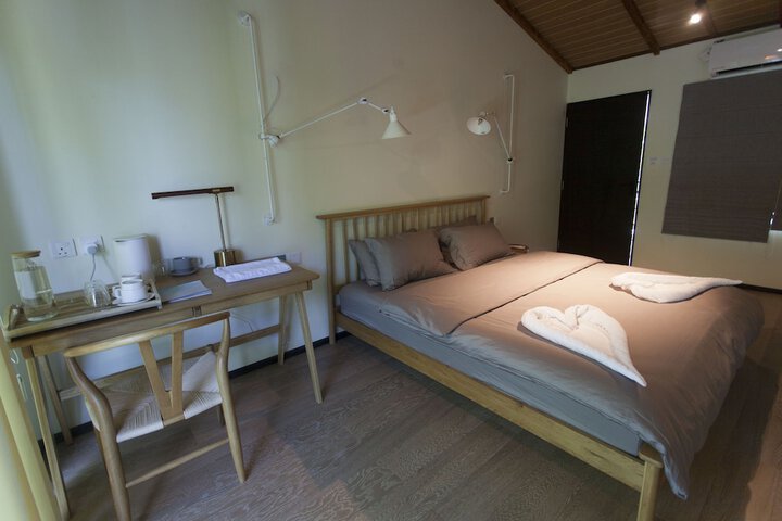 Room 13 of 105