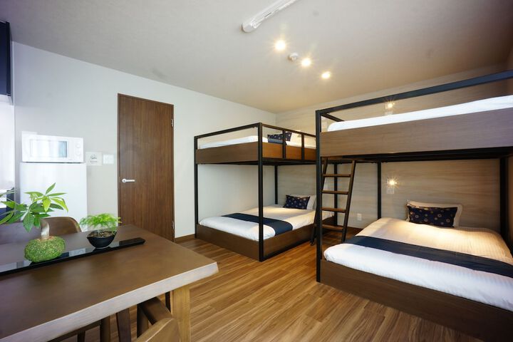 Room 4 of 41