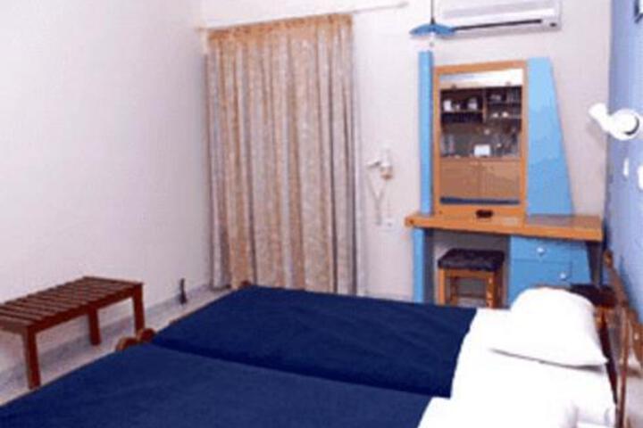 Nefeli Hotel