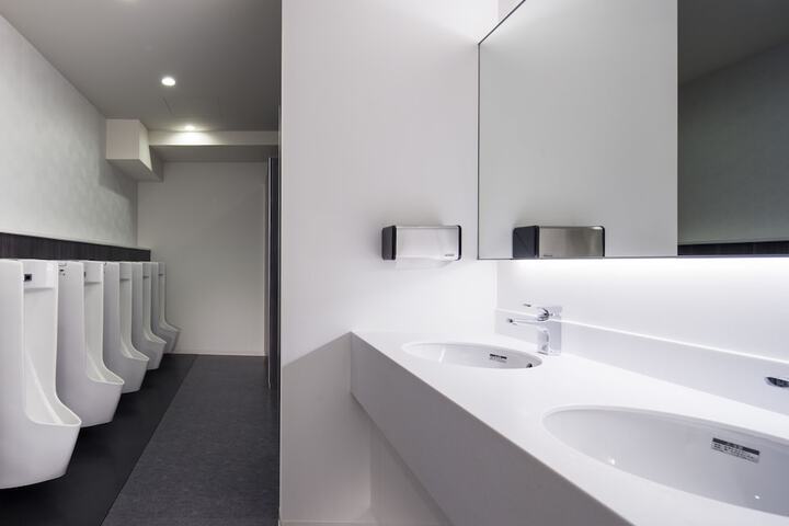 Room 14 of 49
