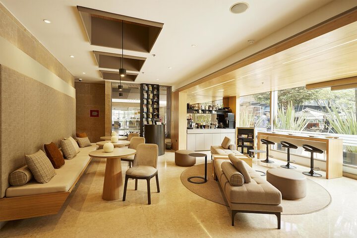 Guest Lobby