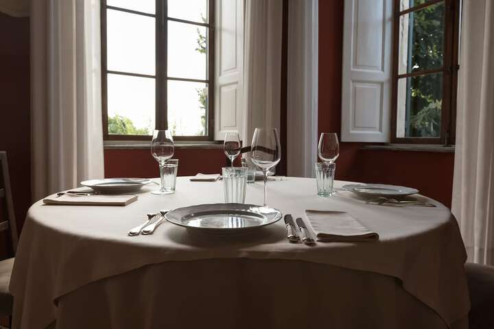 Dining 57 of 71
