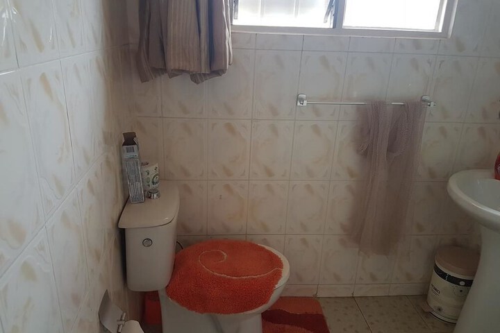 Room 12 of 20
