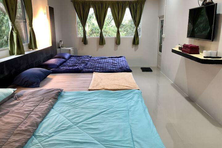 Room 12 of 47