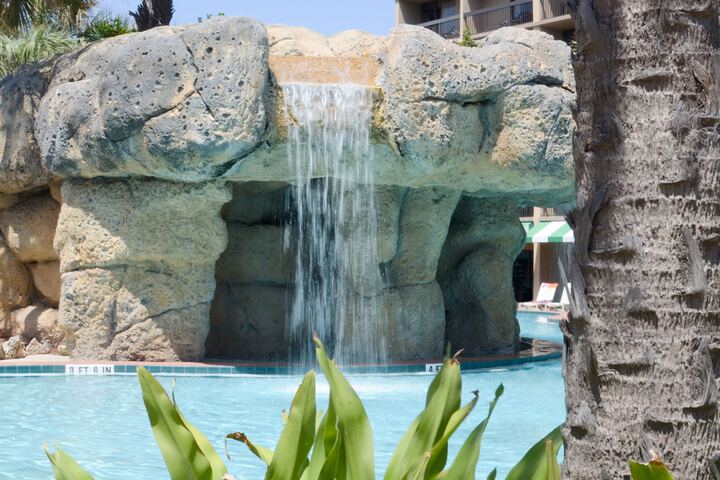 Pool waterfall