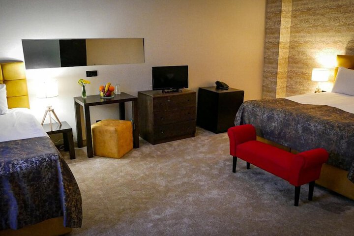 Room 15 of 44