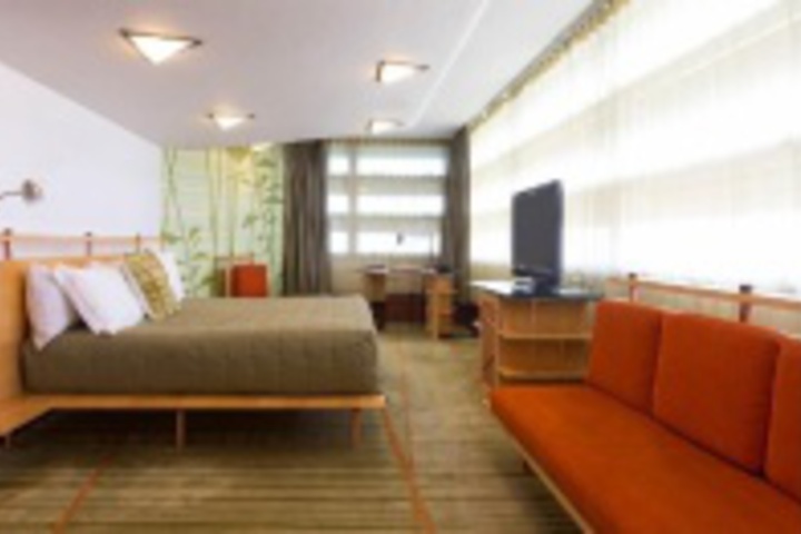 Room 6 of 60