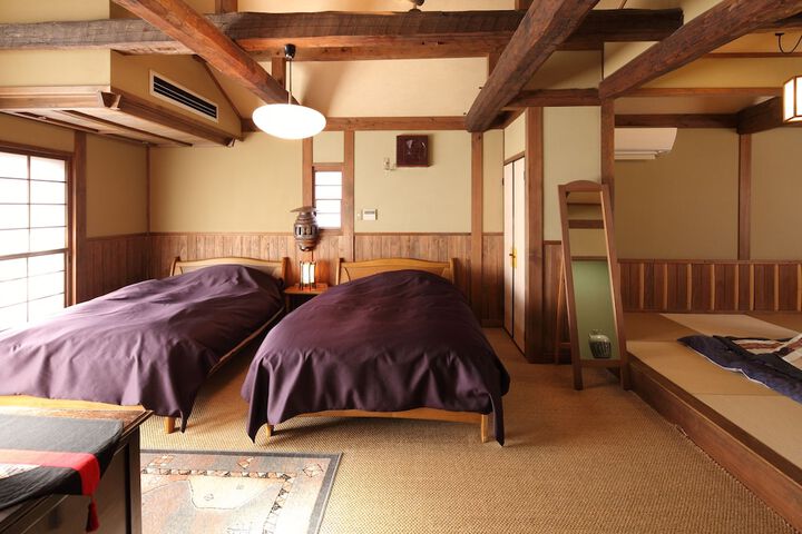 Room 5 of 139