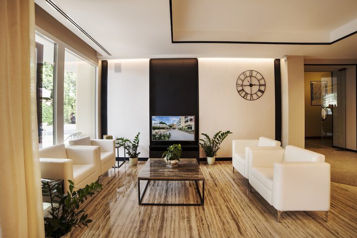Guest Lobby