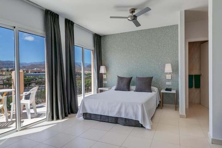 Room 16 of 26