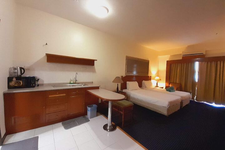 Room 165 of 650