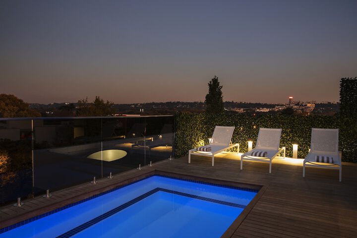 Pool 43 of 77