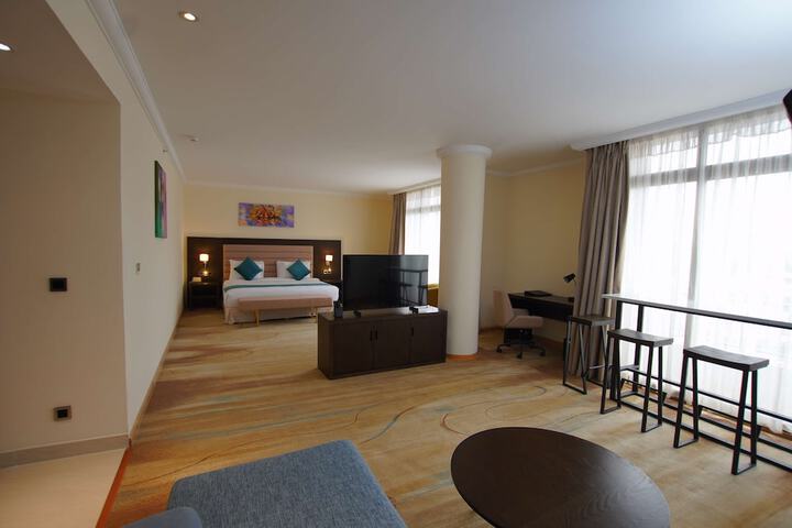 Room 13 of 54