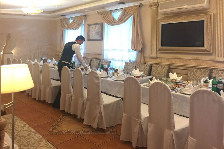 Dining 75 of 110