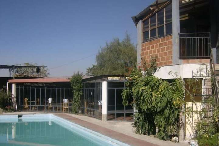 Pool 33 of 41