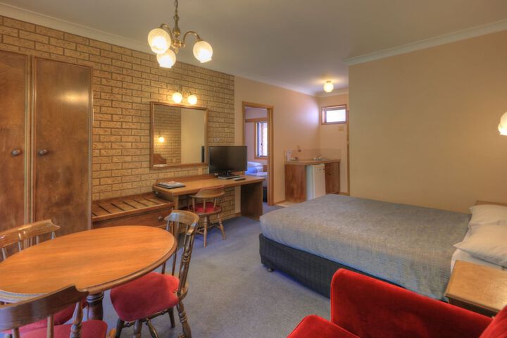 Room 5 of 31