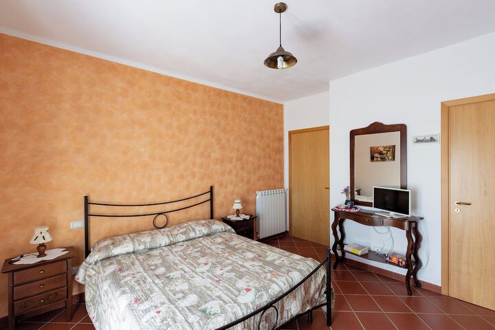 Room 8 of 21
