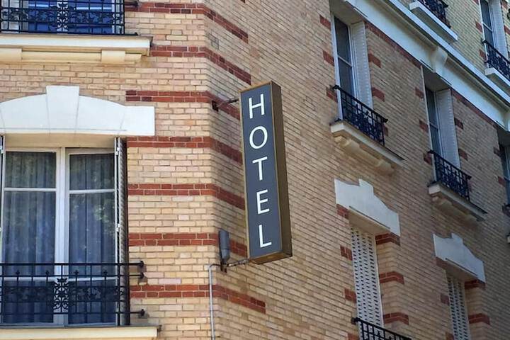 Hotel 33 of 36