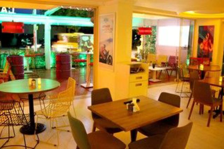 Cafe