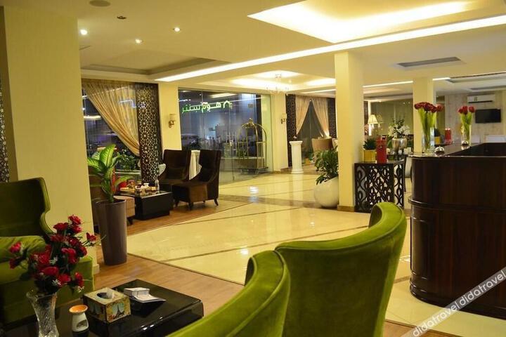 Grand Plaza Hotel Suites